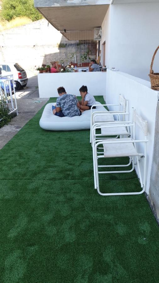 Nuova Casa Giulia Apartment Letojanni Luaran gambar