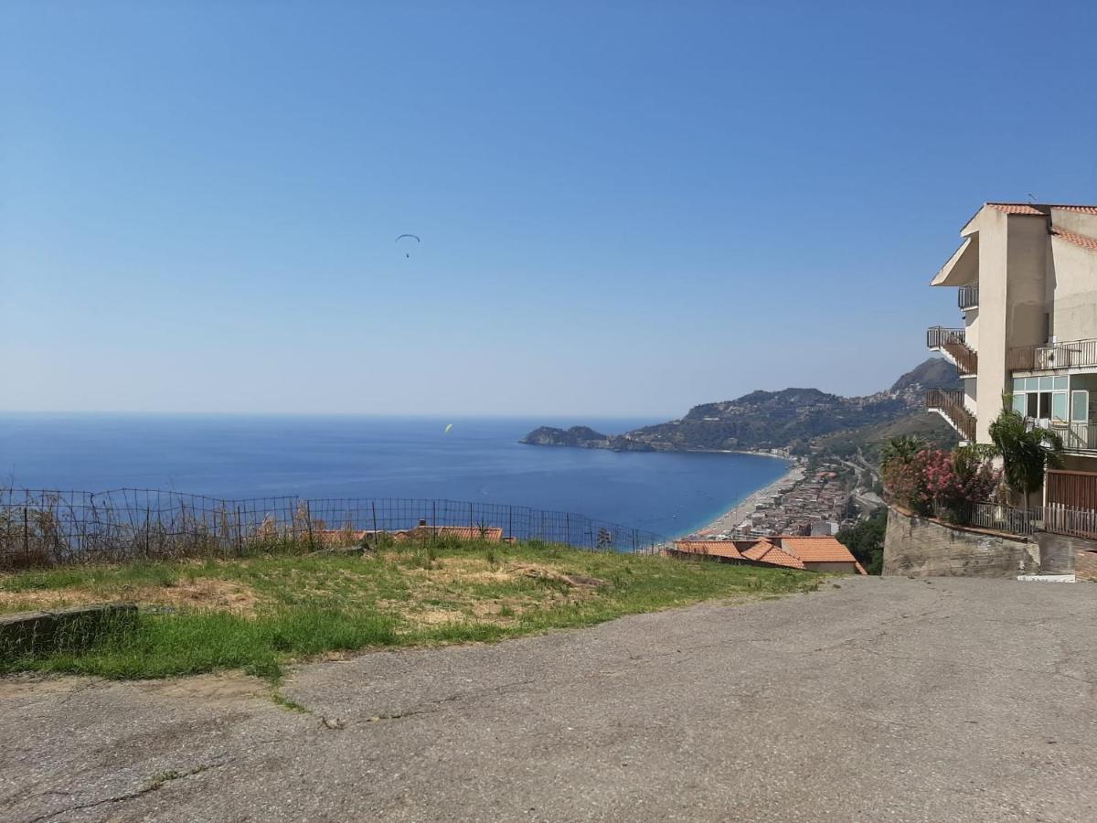 Nuova Casa Giulia Apartment Letojanni Luaran gambar